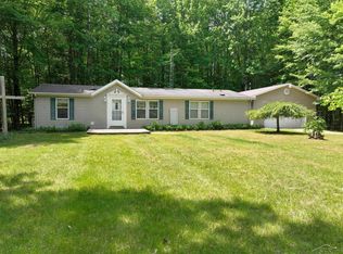 4524 Caine Rd, Vassar, MI 48768