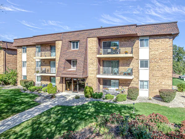 8916 W 140th St APT 1NW, Orland Park, IL 60462
