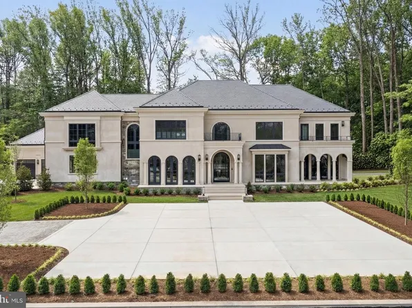 7112 Natelli Woods Ln, Bethesda, MD 20817