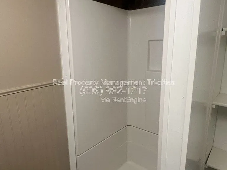 508 9th St #6 — Photo 6