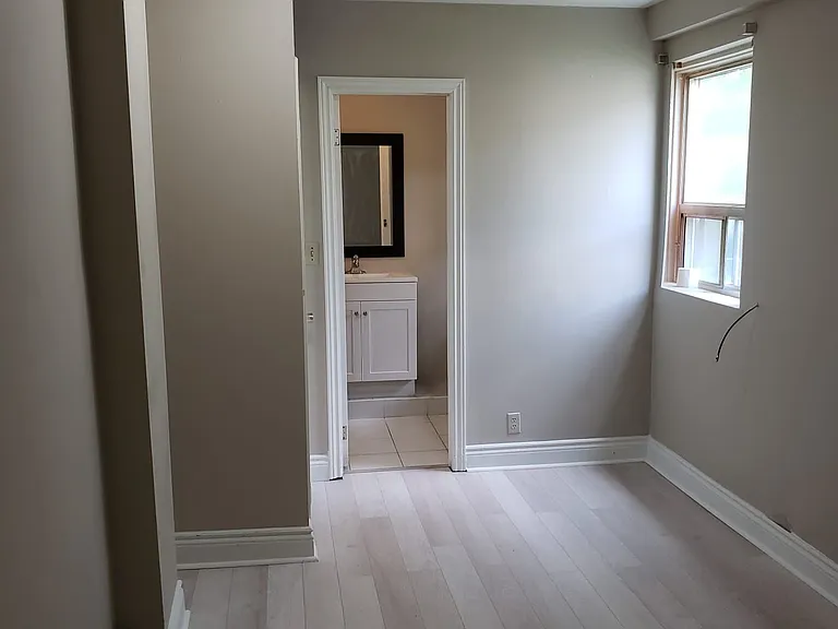 45 Leduc Dr N #1C — Photo 8
