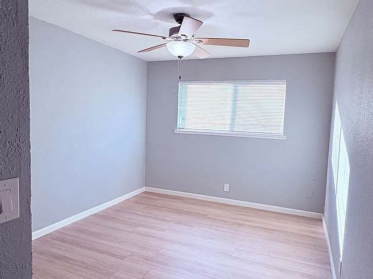 4219 Casa Blanca Ln - Carmichael 95608 — Photo 8