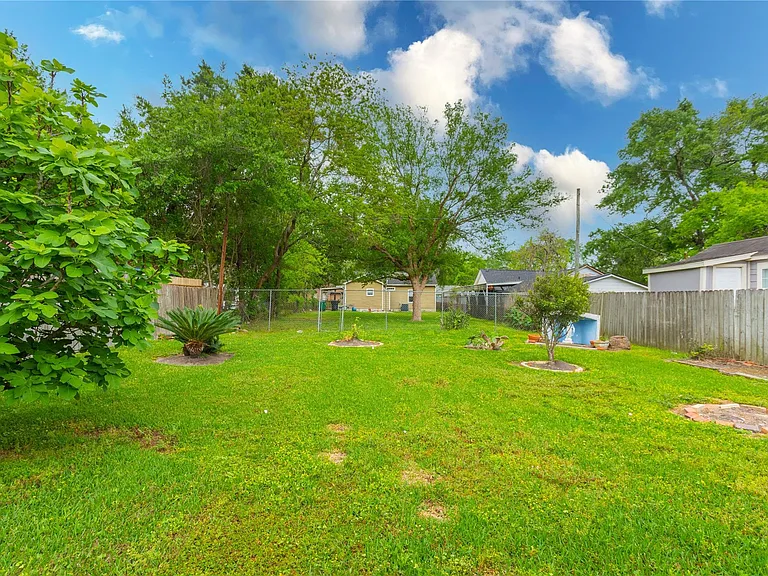 2921 Chicago St — Photo 35