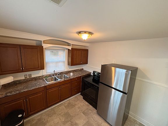 5th image of 412A Richland Ave #A