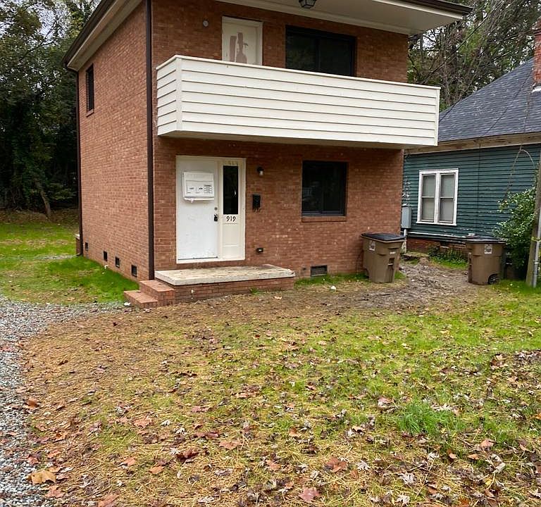 1st image of 919 Carr St