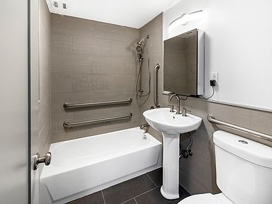 721 Flushing Ave APT 5C, Brooklyn, NY 11206 | Zillow