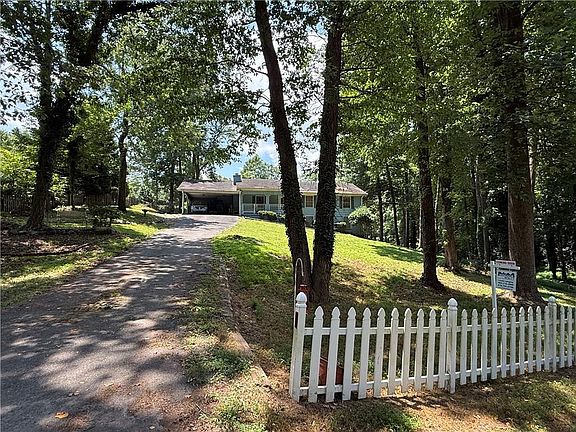 2nd image of 1225 Allendale Dr