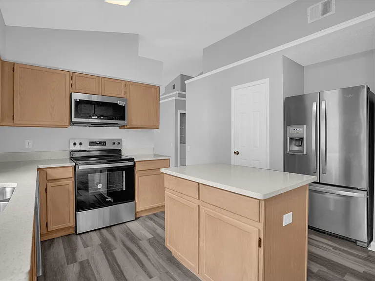 3521 Moss Pointe Pl — Photo 18