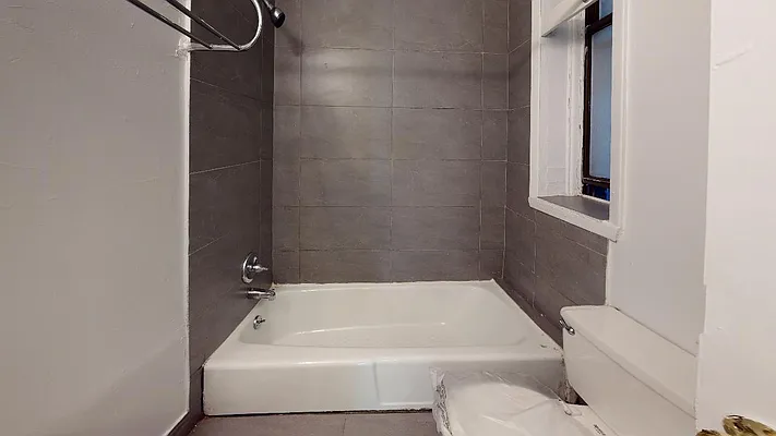 Rented by Bond New York | media 24