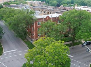 2225 Ridge Ave #2S, Evanston, IL 60201