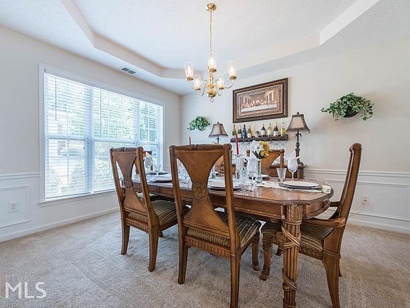 4th image of 573 Ashland Pkwy #708