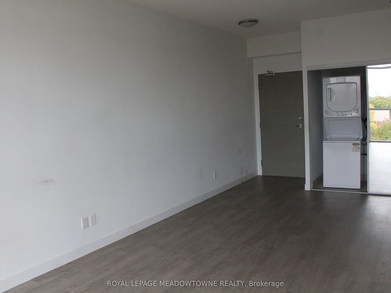 Carmelina Condos — Photo 2