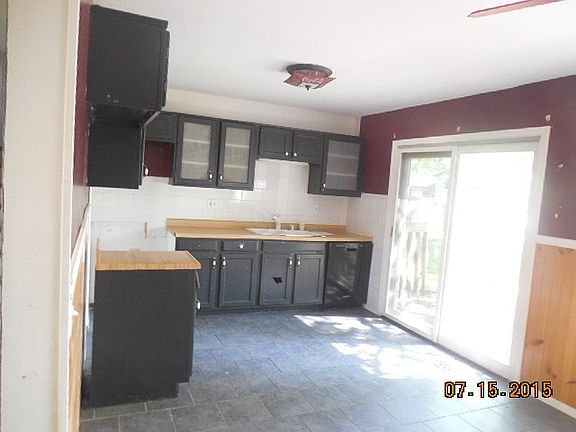 4th image of 195 Grant Dr