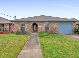 3932 Bellview St, Metairie, LA 70002