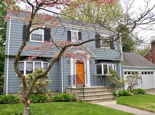 22 Beaver Hill Ln, New Haven, CT 06511