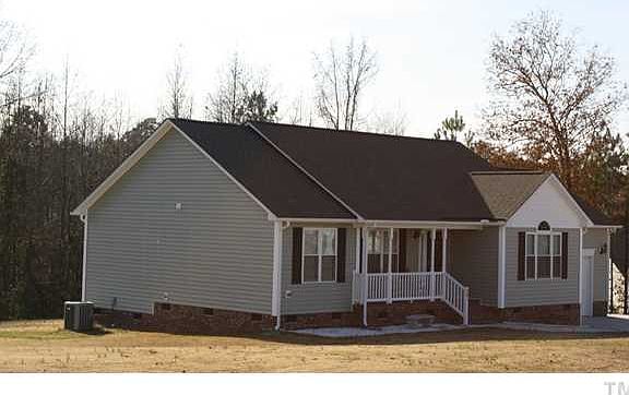 3rd image of 301 Old English Ct