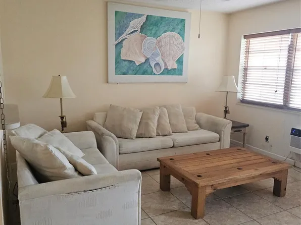 103 Salisbury #103, West Palm Beach, FL 33417