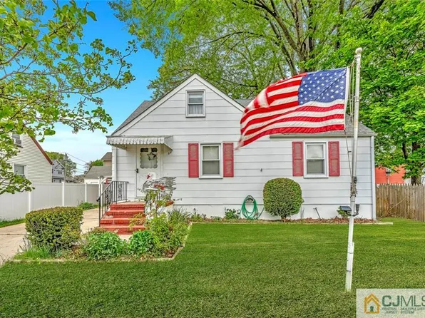 64 Dartmouth Ave, Avenel, NJ 07001