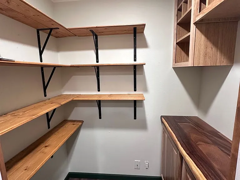 513 SE 12th Dr — Photo 18