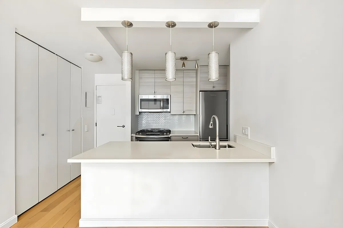 Photo 2 of 13 - 200 Rector Pl #26L - New York, NY Building Photo - 200 Rector Pl #26L
