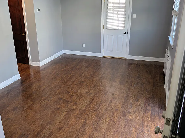 212 N Harding Ave — Photo 4
