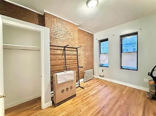 1245 Willoughby Avenue 2L image 3 of 6