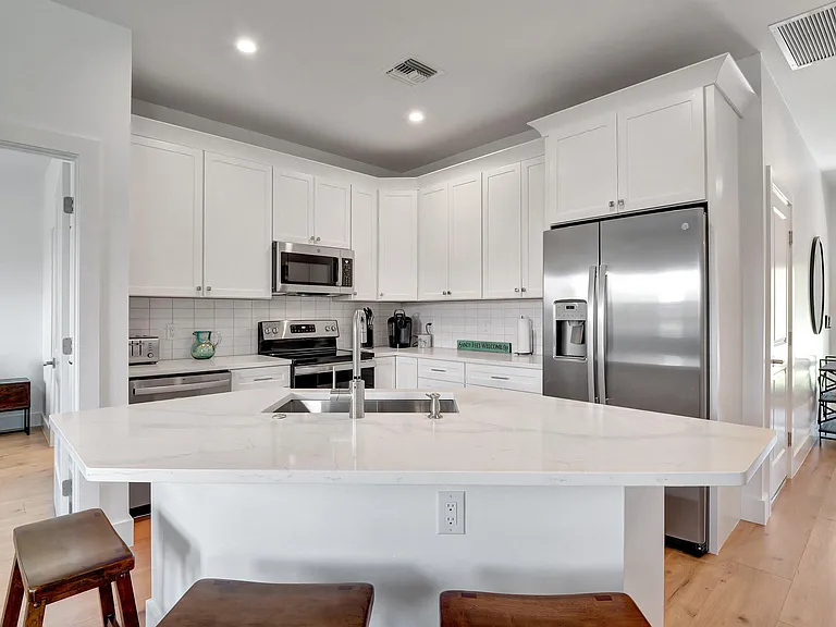 27841 Wisconsin St — Photo 34