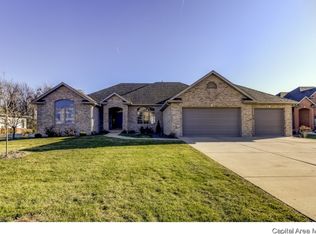 510 Chatsworth Ct, Springfield, IL 62711