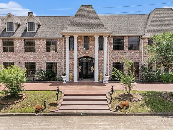 5th image of 7415 Naremore Dr