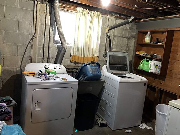 5th image of 165 E Hatfield St
