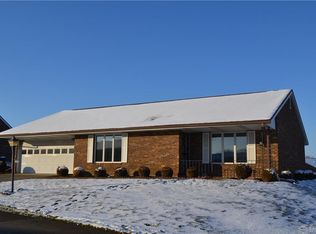 1146 Bradford Dr, Springfield, OH 45503
