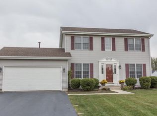 101 Barnes Rd, Elgin, IL 60124