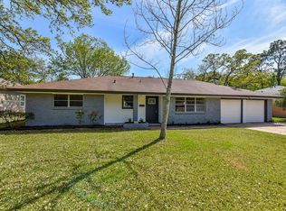 3125 McKinney Dr, La Marque, TX 77568