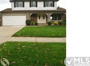 36458 Bagdad Dr, Sterling Heights, MI