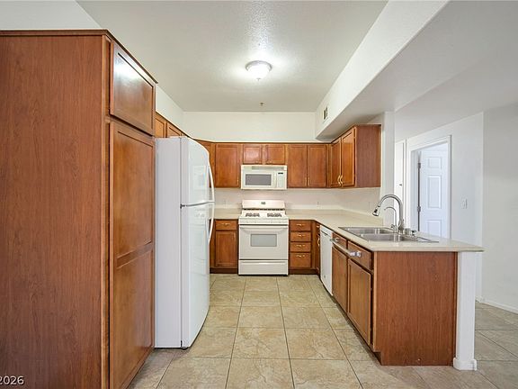 5th image of 2291 W Horizon Ridge Pkwy Unit 2108
