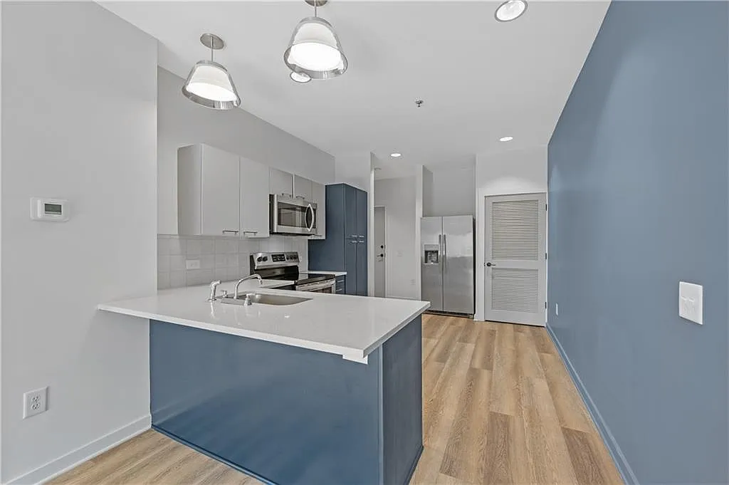 1 bed, 1.0 bath, 678 sqft, $1,500 — Photo 3