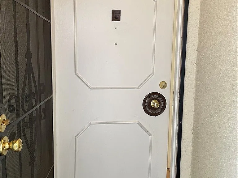 1141 Pine St #9 — Photo 5