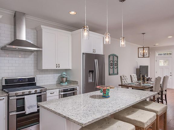 3rd image of 1429 Park Ave Lot 6