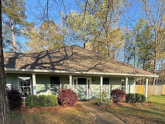 2nd image of 10 Estates Dr