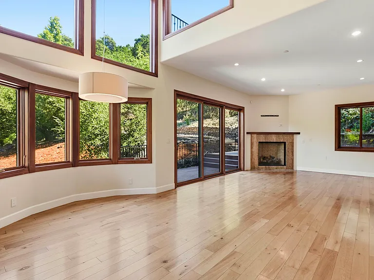 3911 Pepper Tree Ct — Photo 30