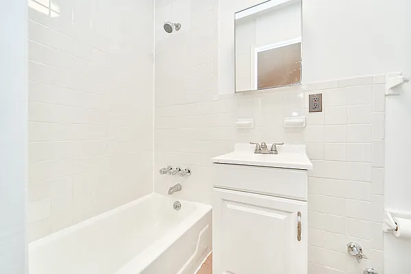 Rented by Living New York | media 10