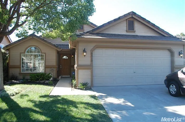 5313 Avante Ln photo 1