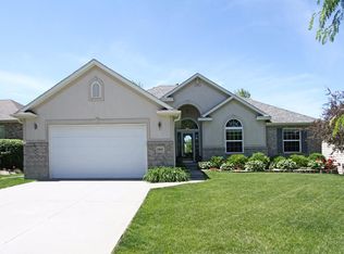 5045 Country Hill Rd, Lincoln, NE 68516