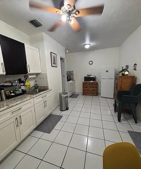 5852 SW 147th Pl — Photo 8