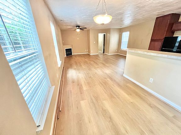 5th image of 1515 W 40th St