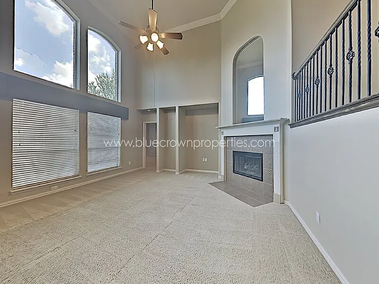 1917 Lawnview Dr — Photo 10