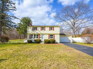 31 Jarr Brook Rd, Holliston, MA 01746