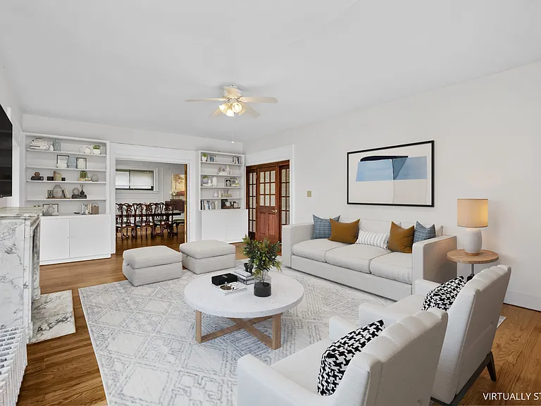 1347 E Hyde Park Blvd #3 — Photo 5