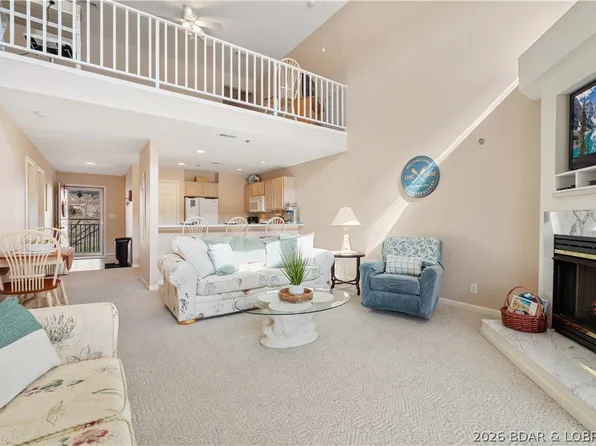 315 Vision Dr #4B, Camdenton, MO 65020