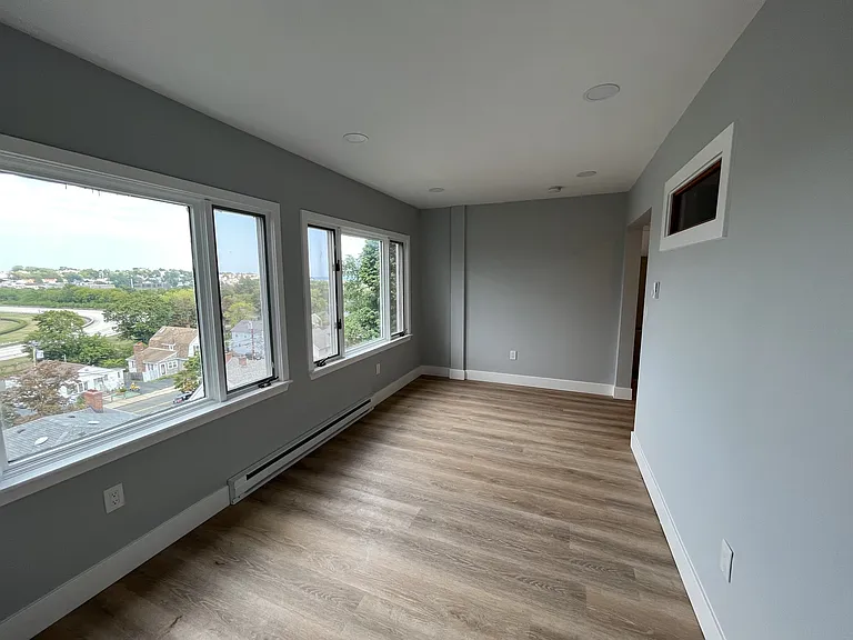 31 Faywood Ave #1 — Photo 13